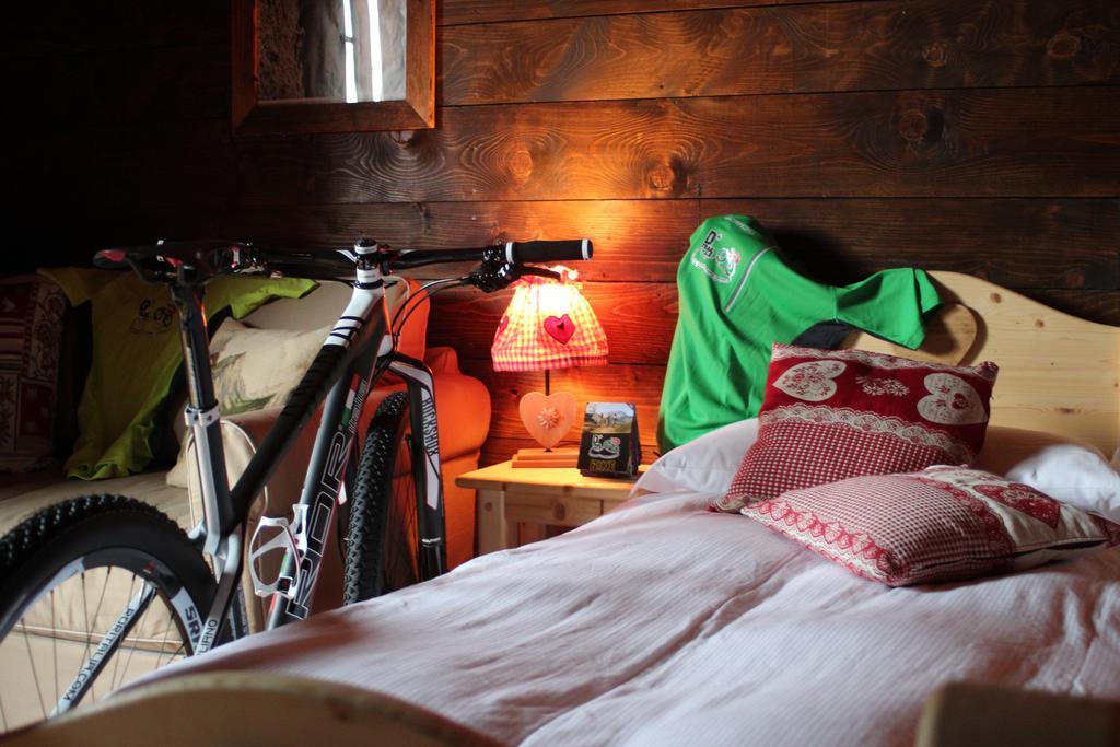 Bed and breakfast Eirl Dolomites Retreat Sappada Extérieur photo